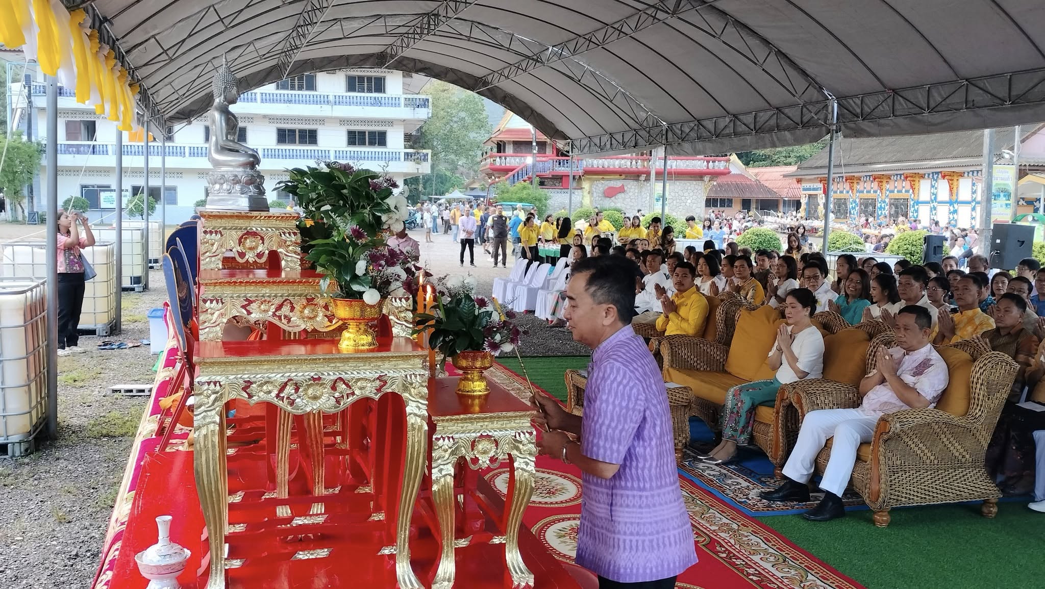 ร่วมสืบสานประเพณีตักบาตรเทโวโรหณะ เนื่องในเทศกาลออกพรรษา ประจำปี 2568